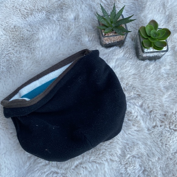 Women's Carhartt Purple Brown Striped Beanie Hat With Fleece Lining - Picture 3 of 6